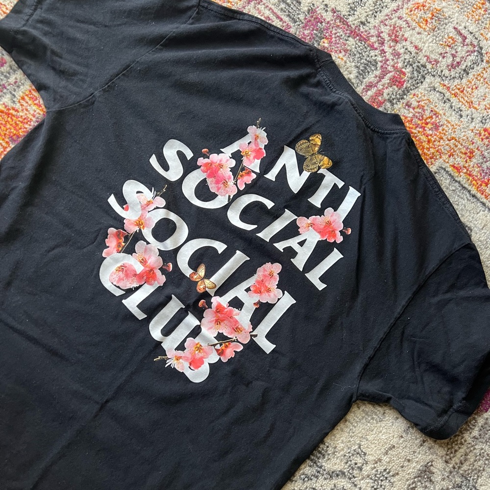 Antisocial social club floral tee
